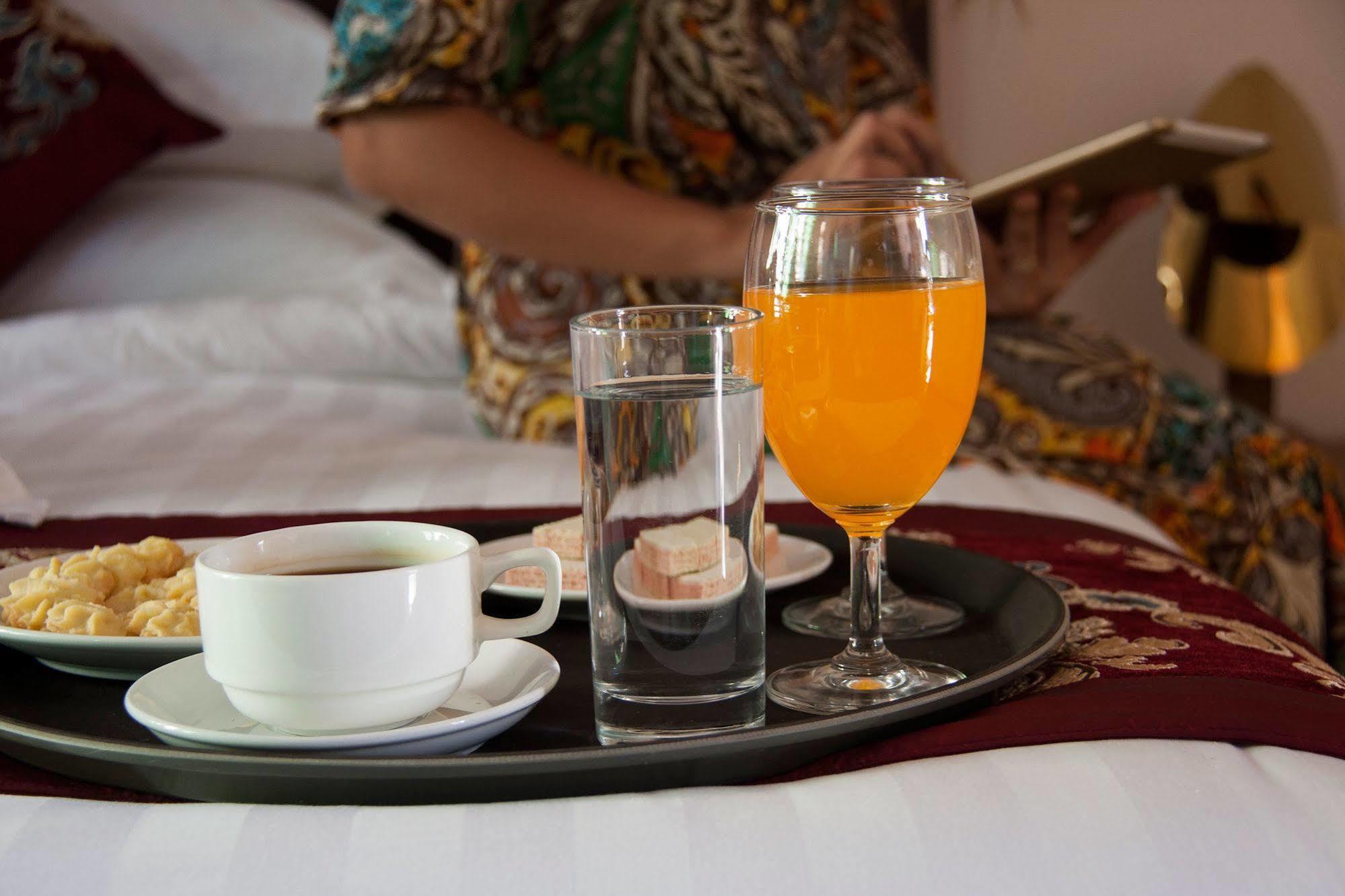 Hotel Sincere Smile Yangon Exterior photo